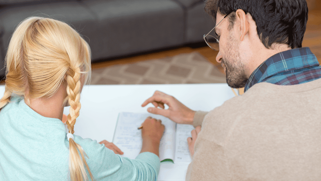 Centrul Vestea Bună - Blog - Cum pot părinții susține atenția și concentrarea copiilor